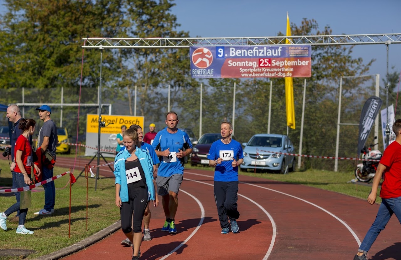 Bild vom 9. Benefizlauf im Jahr 2016. Dies ist das 187. Bild.